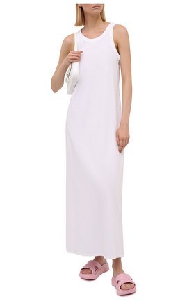 Женские резиновые шлепанцы GIVENCHY розового цвета по цене 25800 руб., арт. BE305AE11B | Фото 2 Женские резиновые шлепанцы GIVENCHY розового цвета, арт. BE305AE11B | Фото 2 (Материал внешний: Резина; Подошва: Платформа)