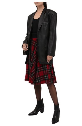 Женская шерстяная юбка REDVALENTINO красного цвета по цене 46950 руб., арт. WR3RAG39/5Y8 | Фото 2 Женская шерстяная юбка REDVALENTINO красного цвета, арт. WR3RAG39/5Y8 | Фото 2 (Материал внешний: Шерсть; Стили: Гламурный; Женское Кросс-КТ: Юбка-одежда; Длина Ж (юбки, платья, шорты): До колена)