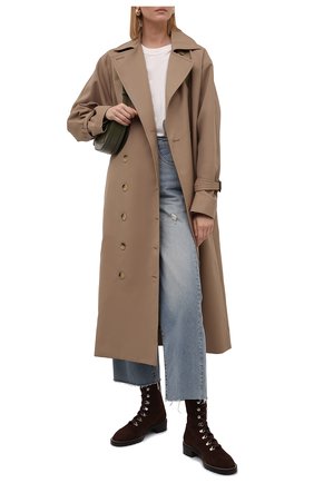 Женские замшевые ботинки kolbie STUART WEITZMAN коричневого цвета по цене 63750 руб., арт. S0153 | Фото 2 Женские замшевые ботинки kolbie STUART WEITZMAN коричневого цвета, арт. S0153 | Фото 2 (Подошва: Плоская; Материал внутренний: Натуральная кожа; Каблук высота: Низкий; Женское Кросс-КТ: Хайкеры-ботинки; Материал внешний: Кожа, Замша)