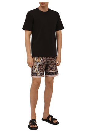 Мужские плавки-шорты DOLCE & GABBANA леопардового цвета по цене 37800 руб., арт. M4A13T/FHMF4 | Фото 2 Мужские плавки-шорты DOLCE & GABBANA леопардового цвета, арт. M4A13T/FHMF4 | Фото 2 (Мужское Кросс-КТ: плавки-шорты; Принт: С принтом; Материал внешний: Синтетический материал)