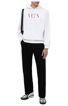 Мужские кожаные кроссовки legend DSQUARED2 белого цвета по цене 42450 руб., арт. SNM0196 01504324 | Фото 2 Мужские кожаные кроссовки legend DSQUARED2 белого цвета, арт. SNM0196 01504324 | Фото 2 (Подошва: Массивная; Материал внутренний: Натуральная кожа; Материал внешний: Кожа; Материал утеплителя: Без утеплителя; Длина стельки: 29,7; Стили: Классический)
