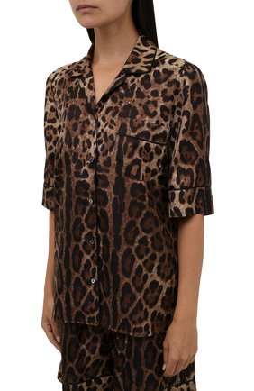 Женская шелковая рубашка DOLCE & GABBANA леопардового цвета по цене 79950 руб., арт. F5G58T/HS1ZX | Фото 2 Женская шелковая рубашка DOLCE & GABBANA леопардового цвета, арт. F5G58T/HS1ZX | Фото 2 (Длина Ж (юбки, платья, шорты): Мини; Материал внешний: Шелк; Рукава: 3/4; Женское Кросс-КТ: Блуза-белье)