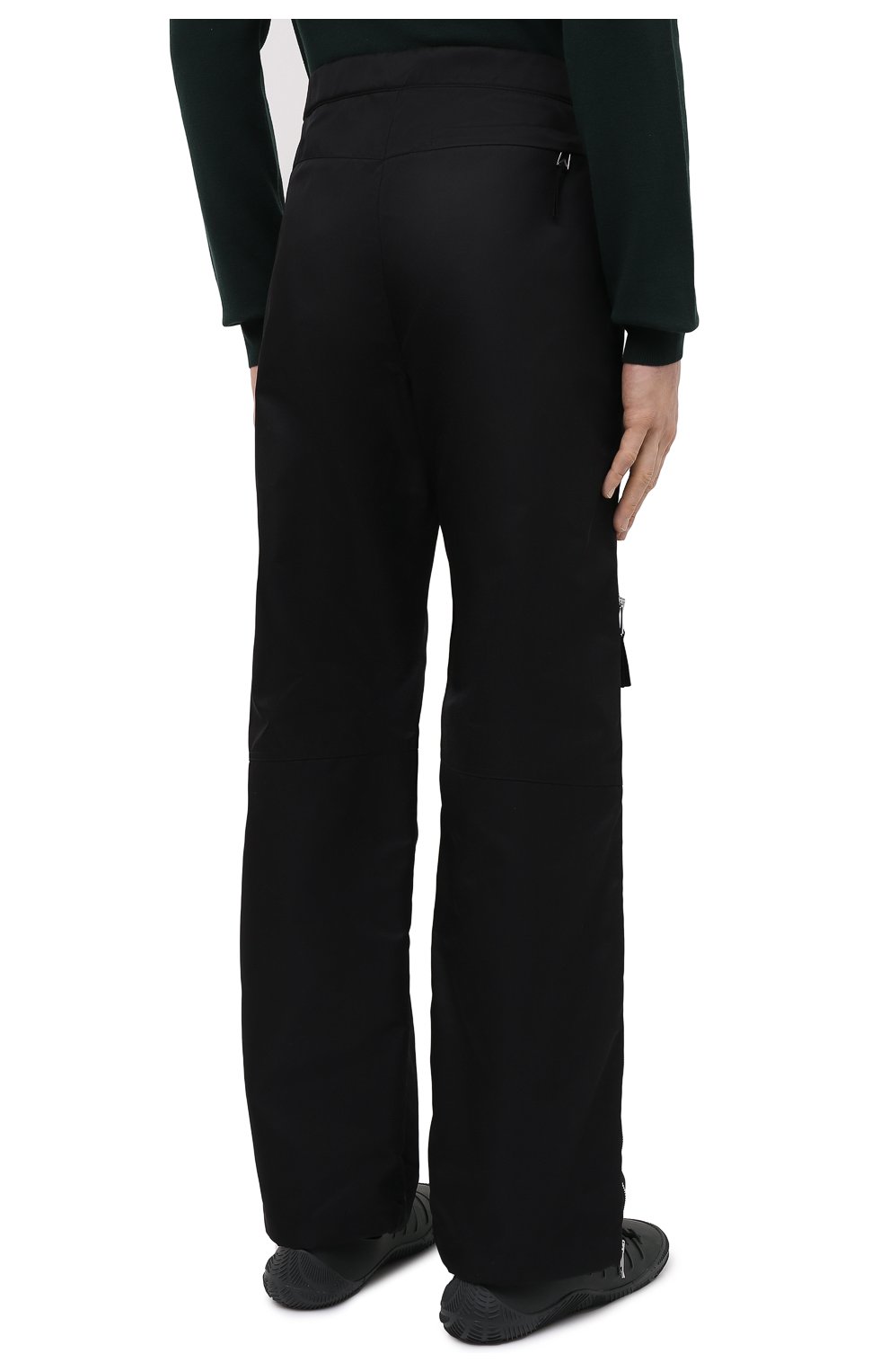 Мужские брюки BOTTEGA VENETA черного цвета, арт. 665720/VKIL0 | Фото 4 (Длина (брюки, джинсы): Стандартные; Случай: Повседневный; Материал внешний: Синтетический материал; Стили: Минимализм)