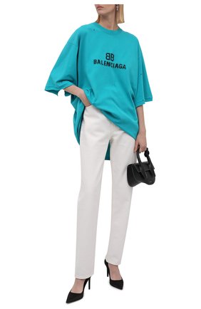 Женская хлопковая футболка BALENCIAGA бирюзового цвета по цене 39950 руб., арт. 651795/TKVF5 | Фото 2 Женская хлопковая футболка BALENCIAGA бирюзового цвета, арт. 651795/TKVF5 | Фото 2 (Материал внешний: Хлопок; Длина (для топов): Удлиненные; Стили: Спорт-шик; Принт: С принтом; Рукава: Короткие; Женское Кросс-КТ: Футболка-одежда)