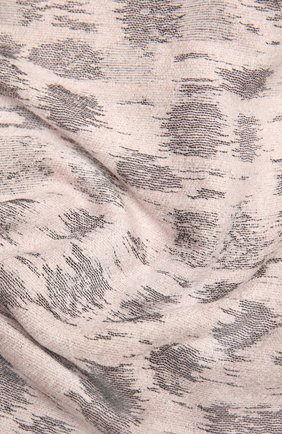Женский шарф GIORGIO ARMANI светло-розового цвета по цене 18400 руб., арт. 795213/1A135 | Фото 2 Женский шарф GIORGIO ARMANI светло-розового цвета, арт. 795213/1A135 | Фото 2