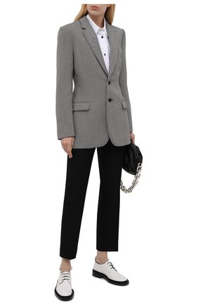 Женская кожаные туфли JIL SANDER белого цвета по цене 61650 руб., арт. JS35028A-14021 | Фото 2 Женская кожаные туфли JIL SANDER белого цвета, арт. JS35028A-14021 | Фото 2 (Каблук высота: Низкий; Подошва: Платформа; Материал внутренний: Натуральная кожа; Материал внешний: Кожа)