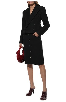 Женская шерстяная юбка BOTTEGA VENETA черного цвета по цене 85600 руб., арт. 659391/V0IV0 | Фото 2 Женская шерстяная юбка BOTTEGA VENETA черного цвета, арт. 659391/V0IV0 | Фото 2 (Материал внешний: Шерсть; Длина Ж (юбки, платья, шорты): До колена; Стили: Гламурный; Женское Кросс-КТ: Юбка-одежда)
