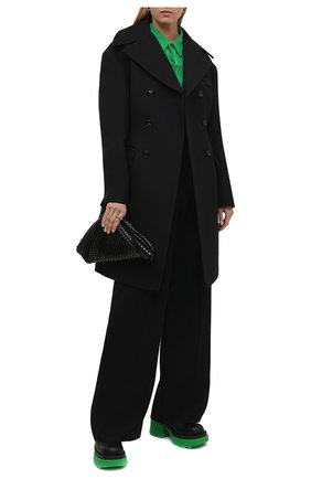 Женское двубортное пальто BOTTEGA VENETA черного цвета по цене 199500 руб., арт. 663721/VF4A0 | Фото 2 Женское двубортное пальто BOTTEGA VENETA черного цвета, арт. 663721/VF4A0 | Фото 2 (Длина (верхняя одежда): До колена; Рукава: Длинные; Материал подклада: Вискоза; Материал внешний: Синтетический материал; Стили: Гламурный; 1-2-бортные: Двубортные)