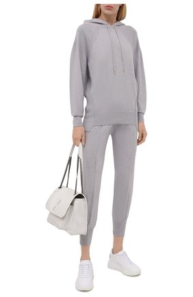 Женские шерстяные джоггеры STELLA MCCARTNEY серого цвета по цене 79700 руб., арт. 603614/S2254 | Фото 2 Женские шерстяные джоггеры STELLA MCCARTNEY серого цвета, арт. 603614/S2254 | Фото 2 (Материал внешний: Шерсть; Силуэт Ж (брюки и джинсы): Джоггеры; Стили: Спорт-шик; Женское Кросс-КТ: Джоггеры - брюки, Брюки-спорт; Региональные ограничения белый список (Axapta Mercury): RU; Длина (брюки, джинсы): Стандартные)