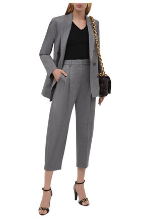 Женские шерстяные брюки STELLA MCCARTNEY светло-серого цвета по цене 51650 руб., арт. 591964/SNB53 | Фото 2 Женские шерстяные брюки STELLA MCCARTNEY светло-серого цвета, арт. 591964/SNB53 | Фото 2 (Материал внешний: Шерсть; Случай: Формальный; Силуэт Ж (брюки и джинсы): Прямые; Стили: Классический; Длина (брюки, джинсы): Укороченные; Женское Кросс-КТ: Брюки-одежда)