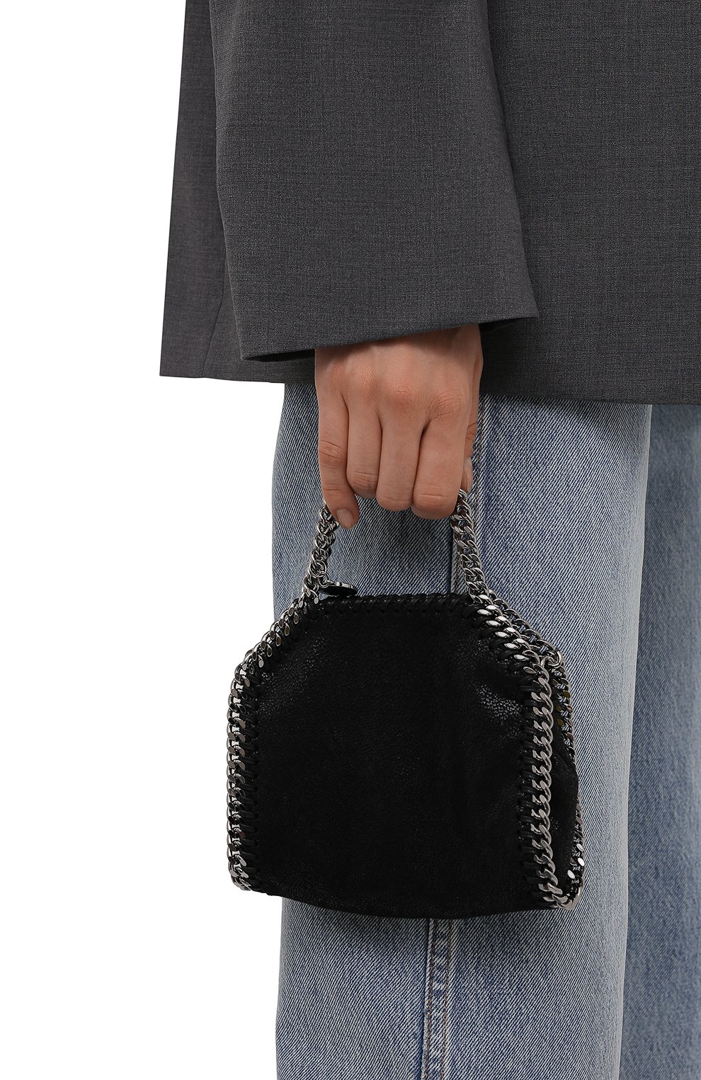Женская сумка falabella STELLA MCCARTNEY черного цвета по цене 47950 руб., арт. 700227/W9132 | Фото 2 Женская сумка falabella STELLA MCCARTNEY черного цвета, арт. 700227/W9132 | Фото 2 (Ремень/цепочка: С цепочкой; Сумки-технические: Сумки top-handle; Размер: mini; Материал: Текстиль)