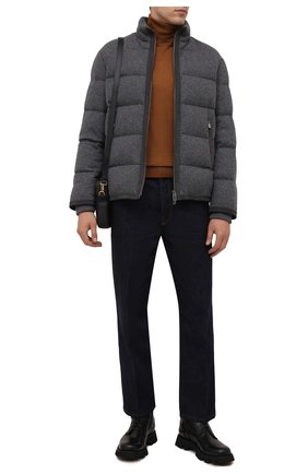 Мужская пуховая куртка ZEGNA COUTURE темно-серого цвета по цене 588500 руб., арт. CYC43/2Y208 | Фото 2 Мужская пуховая куртка ZEGNA COUTURE темно-серого цвета, арт. CYC43/2Y208 | Фото 2 (Материал внешний: Шерсть, Кашемир; Материал утеплителя: Пух и перо; Рукава: Длинные; Длина (верхняя одежда): Короткие; Материал подклада: Шелк; Кросс-КТ: Куртка; Мужское Кросс-КТ: пуховик-короткий; Стили: Кэжуэл)