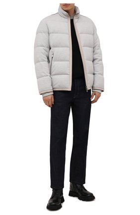 Мужская пуховая куртка ZEGNA COUTURE светло-серого цвета по цене 455000 руб., арт. CYC43/2Y208 | Фото 2 Мужская пуховая куртка ZEGNA COUTURE светло-серого цвета, арт. CYC43/2Y208 | Фото 2