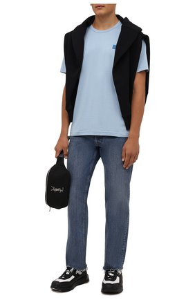 Мужская хлопковая футболка ACNE STUDIOS голубого цвета по цене 10400 руб., арт. 25E173/M | Фото 2 Мужская хлопковая футболка ACNE STUDIOS голубого цвета, арт. 25E173/M | Фото 2