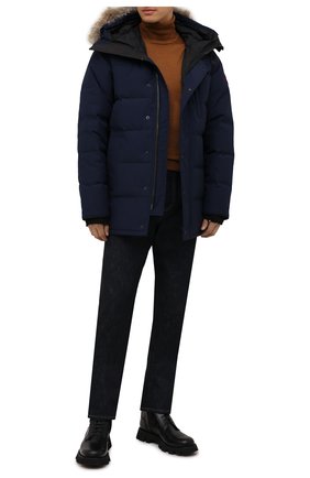 Мужская пуховик с меховой отделкой carson CANADA GOOSE темно-синего цвета по цене 119500 руб., арт. 3805M | Фото 2 Мужская пуховик с меховой отделкой carson CANADA GOOSE темно-синего цвета, арт. 3805M | Фото 2