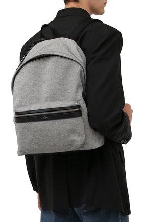 Мужской текстильный рюкзак city SAINT LAURENT серого цвета, арт. 534967/23Z4E | Фото 2 (Материал: Текстиль; Ремень/цепочка: На ремешке; Размер: large; Сумки: Сумки)