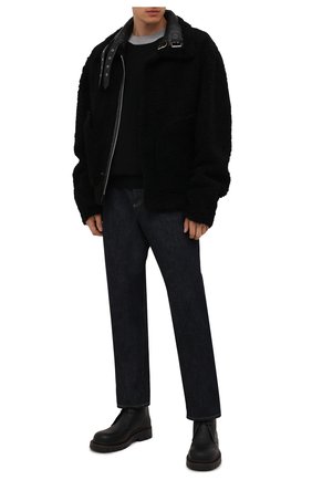 Мужская дубленка VETEMENTS черного цвета по цене 381500 руб., арт. UA52JA950BL 2408/M | Фото 2 Мужская дубленка VETEMENTS черного цвета, арт. UA52JA950BL 2408/M | Фото 2