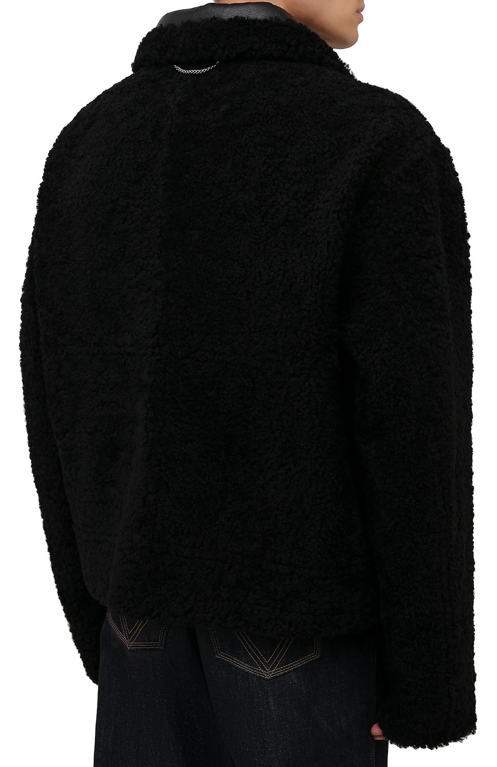 Мужская дубленка VETEMENTS черного цвета, арт. UA52JA950BL 2408/M | Фото 4 (Рукава: Длинные; Материал внешний: Натуральный мех; Стили: Гранж; Длина (верхняя одежда): Короткие)