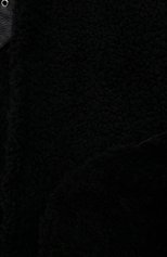 Мужская дубленка VETEMENTS черного цвета, арт. UA52JA950BL 2408/M | Фото 5 (Рукава: Длинные; Материал внешний: Натуральный мех; Стили: Гранж; Длина (верхняя одежда): Короткие)