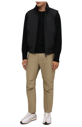 Мужской пуховый жилет DSQUARED2 черного цвета по цене 46450 руб., арт. S79FB0003/S53817 | Фото 2 Мужской пуховый жилет DSQUARED2 черного цвета, арт. S79FB0003/S53817 | Фото 2