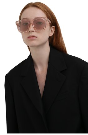 Женские солнцезащитные очки TOM FORD розового цвета, арт. TF690 | Фото 2 (Тип очков: С/з; Очки форма: Квадратные)
