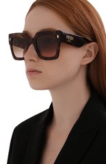 Женские солнцезащитные очки FENDI коричневого цвета, �арт. 0457/G 2VM | Фото 2 (Региональные ограничения белый список (Axapta Mercury): RU; Тип очков: С/з)