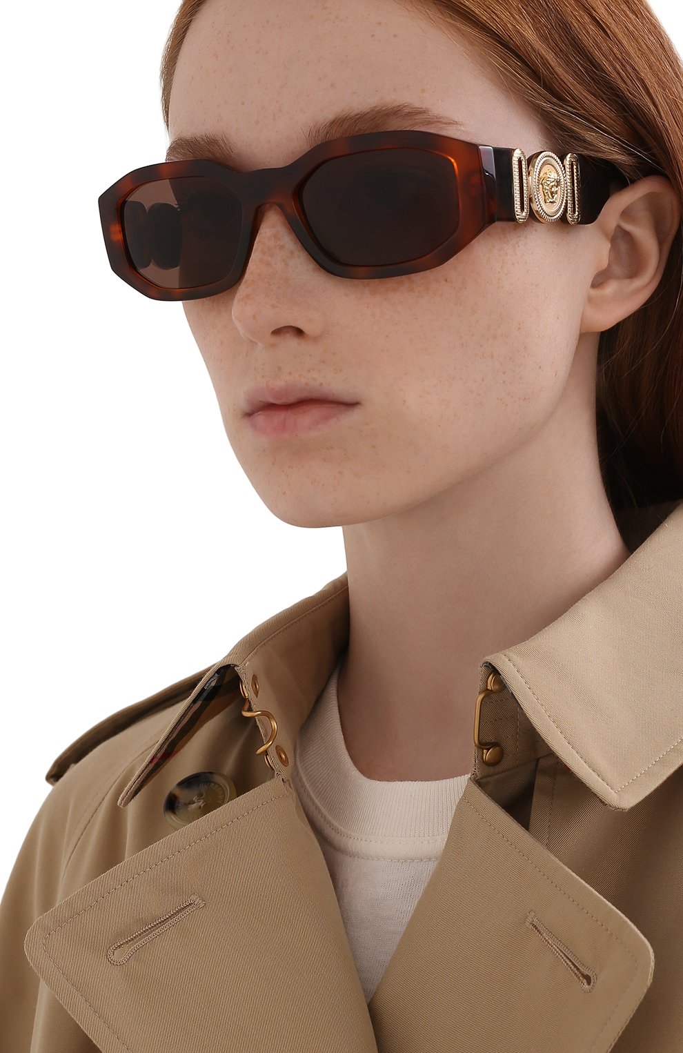 Женские солнцезащитные очки VERSACE коричневого цвета, арт. 4361-521773 | Фото 2 (Региональные ограничения белый список (Axapta Mercury): RU; Тип очков: С/з)