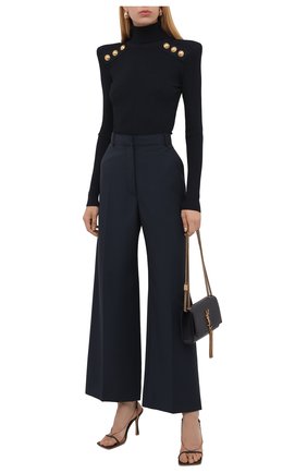 Женская водолазка из вискозы BALMAIN темно-синего цвета по цене 105500 руб., арт. WF1KH000/K211 | Фото 2 Женская водолазка из вискозы BALMAIN темно-синего цвета, арт. WF1KH000/K211 | Фото 2