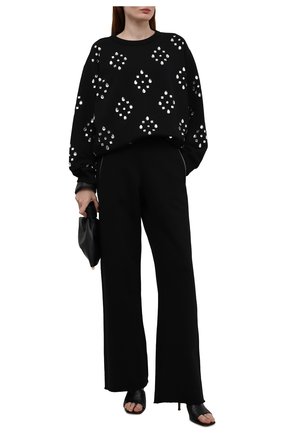 Женский хлопковый пуловер DRIES VAN NOTEN черного цвета по цене 49350 руб., арт. 212-031136-3608 | Фото 2 Женский хлопковый пуловер DRIES VAN NOTEN черного цвета, арт. 212-031136-3608 | Фото 2 (Длина (для топов): Стандартные; Рукава: Длинные; Материал внешний: Хлопок; Стили: Гламурный; Женское Кросс-КТ: Пуловер-одежда)