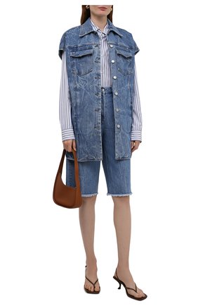 Женская джинсовая рубашка DRIES VAN NOTEN синего цвета по цене 51700 руб., арт. 212-030505-3381 | Фото 2 Женская джинсовая рубашка DRIES VAN NOTEN синего цвета, арт. 212-030505-3381 | Фото 2 (Длина (для топов): Удлиненные; Рукава: Короткие; Материал внешний: Хлопок; Стили: Минимализм; Кросс-КТ: Деним; Принт: Без принта; Женское Кросс-КТ: Рубашка-одежда)