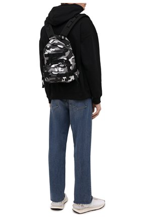 Мужской текстильный рюкзак army BALENCIAGA черного цвета по цене 87550 руб., арт. 644031/2VZH7 | Фото 2 Мужской текстильный рюкзак army BALENCIAGA черного цвета, арт. 644031/2VZH7 | Фото 2 (Ремень/цепочка: На ремешке; Материал: Текстиль)