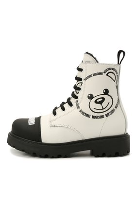 Детские кожаные ботинки MOSCHINO белого цвета по цене 25350 руб., арт. 68920/GUM/BRUN0/GUM/28-35 | Фото 2 Детские кожаные ботинки MOSCHINO белого цвета, арт. 68920/GUM/BRUN0/GUM/28-35 | Фото 2 (Материал утеплителя: Натуральный мех; Материал внешний: Кожа)