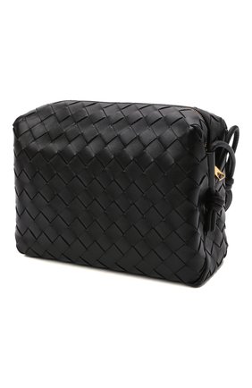 Женская сумка loop BOTTEGA VENETA черного цвета по цене 183000 руб., арт. 666689/VCPP3 | Фото 4 Женская сумка loop BOTTEGA VENETA черного цвета, арт. 666689/VCPP3 | Фото 4 (Сумки-технические: Сумки через плечо; Материал: Натуральная кожа; Ремень/цепочка: На ремешке; Размер: small)