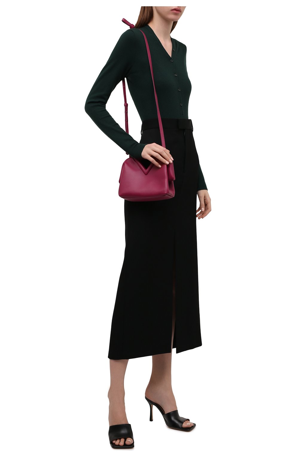 Женская сумка point small BOTTEGA VENETA фуксия цвета по цене 158000 руб., арт. 658476/VCP40 | Фото 3 Женская сумка point small BOTTEGA VENETA фуксия цвета, арт. 658476/VCP40 | Фото 3 (Сумки-технические: Сумки top-handle; Материал: Натуральная кожа; Ремень/цепочка: На ремешке; Размер: small)