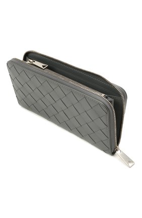 Мужской кожаное портмоне BOTTEGA VENETA серого цвета по цене 56550 руб., арт. 593217/VCPQ4 | Фото 3 Мужской кожаное портмоне BOTTEGA VENETA серого цвета, арт. 593217/VCPQ4 | Фото 3