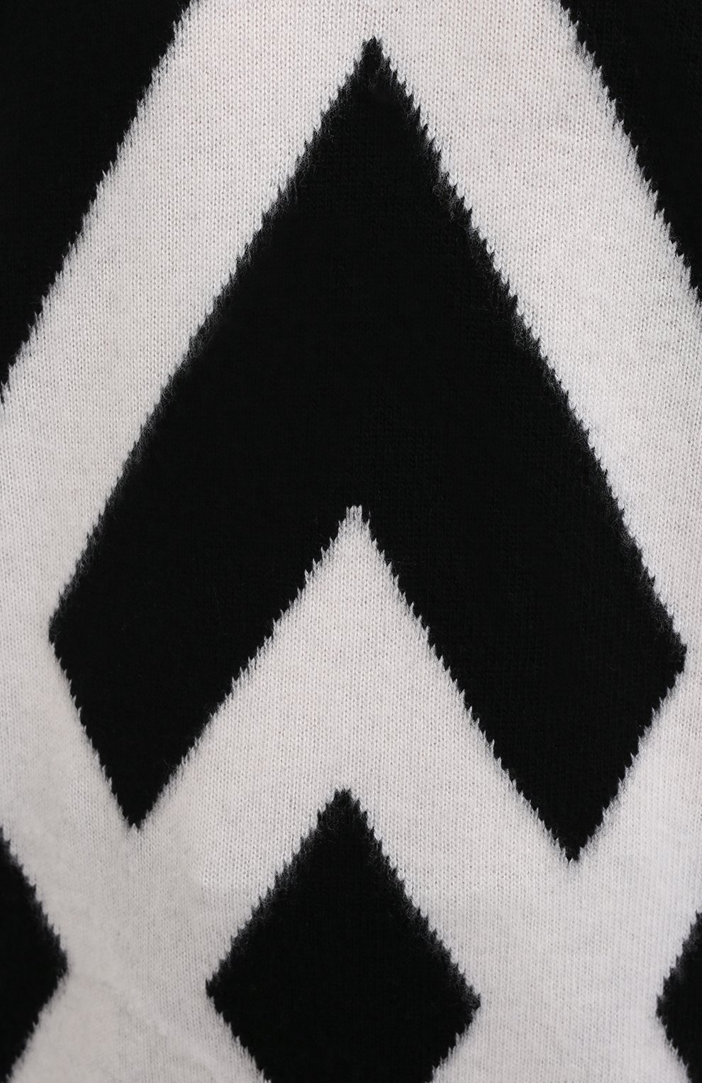 Мужской шерстяной свитер MONCLER черного цвета, арт. G2-091-9C000-32-M1299 | Фото 5 (Материал внешний: Шерсть; Рукава: Длинные; Длина (для топов): Стандартные; Принт: С принтом; Мужское Кросс-КТ: Свитер-одежда; Стили: Кэжуэл)