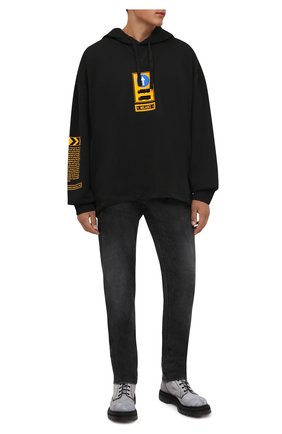 Мужской хлопковое худи DOLCE & GABBANA черного цвета по цене 71600 руб., арт. G9VR4T/FU7DU | Фото 2 Мужской хлопковое худи DOLCE & GABBANA черного цвета, арт. G9VR4T/FU7DU | Фото 2 (Длина (для топов): Стандартные; Материал внешний: Хлопок; Рукава: Длинные; Мужское Кросс-КТ: Худи-одежда; Принт: С принтом; Стили: Спорт-шик)