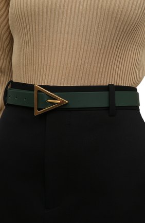 Женский кожаный ремень BOTTEGA VENETA темно-зеленого цвета, арт. 609275/VMAU1 | Фото 2 (Аксессуары: Аксессуары)