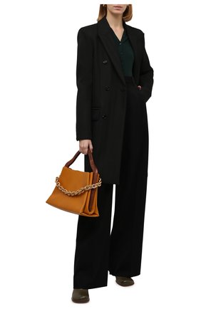 Женское пальто BOTTEGA VENETA хаки цвета, арт. 668802/V1200 | Фото 2 (Материал подклада: Вискоза; Материал внешний: Синтетический материал; Рукава: Длинные; Длина (верхняя одежда): До колена; Стили: Кэжуэл; 1-2-бортные: Двубортные)