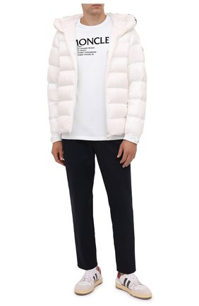 Мужская пуховая куртка salzman MONCLER белого цвета по цене 112200 руб., арт. G2-091-1A000-09-53048 | Фото 2 Мужская пуховая куртка salzman MONCLER белого цвета, арт. G2-091-1A000-09-53048 | Фото 2