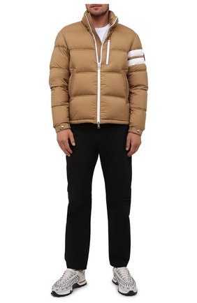 Мужская пуховая куртка delaume MONCLER бежевого цвета по цене 107800 руб., арт. G2-091-1A000-05-53333 | Фото 2 Мужская пуховая куртка delaume MONCLER бежевого цвета, арт. G2-091-1A000-05-53333 | Фото 2