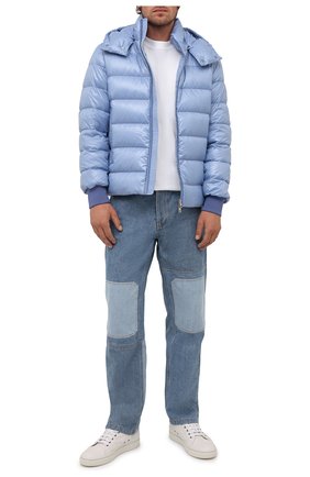 Мужская пуховая куртка cuvellier MONCLER голубого цвета по цене 107800 руб., арт. G2-091-1A000-02-68950 | Фото 2 Мужская пуховая куртка cuvellier MONCLER голубого цвета, арт. G2-091-1A000-02-68950 | Фото 2