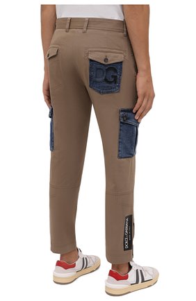 Мужские хлопковые брюки-карго DOLCE & GABBANA бежевого цвета, арт. GWTUEZ/GEM25 | Фото 4 (Силуэт М (брюки): Карго; Длина (брюки, джинсы): Стандартные; Случай: Повседневный; Материал внешний: Хлопок; Стили: Кэжуэл)