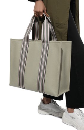 Женский сумка-шопер suitcase stripe LORO PIANA светло-зеленого цвета по цене 188500 руб., арт. FAL2357 | Фото 2 Женский сумка-шопер suitcase stripe LORO PIANA светло-зеленого цвета, арт. FAL2357 | Фото 2