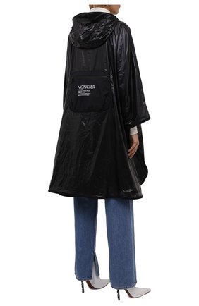 Женский дождевик MONCLER черного цвета по цене 72400 руб., арт. G2-093-3G000-11-68950 | Фото 4 Женский дождевик MONCLER черного цвета, арт. G2-093-3G000-11-68950 | Фото 4 (Длина (верхняя одежда): До колена; Материал внешний: Синтетический материал; Стили: Спорт-шик; Рукава: 3/4; Кросс-КТ: дождевики)