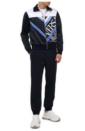 Мужской толстовка VERSACE темно-синего цвета по цене 124000 руб., арт. 1001423/1A01057 | Фото 2 Мужской толстовка VERSACE темно-синего цвета, арт. 1001423/1A01057 | Фото 2