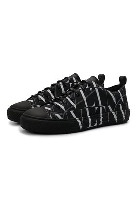 Мужские текстильные кеды giggies VALENTINO черного цвета по цене 47950 руб., арт. WY2S0D57/JKY | Фото 1 Мужские текстильные кеды giggies VALENTINO черного цвета, арт. WY2S0D57/JKY | Фото 1 (Подошва: Массивная; Материал внутренний: Текстиль; Материал внешний: Текстиль)