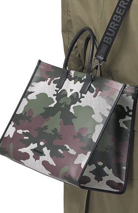 Мужская текстильная сумка-шопер BURBERRY хаки цвета по цене 93100 руб., арт. 8042082/112818 | Фото 2 Мужская текстильная сумка-шопер BURBERRY хаки цвета, арт. 8042082/112818 | Фото 2
