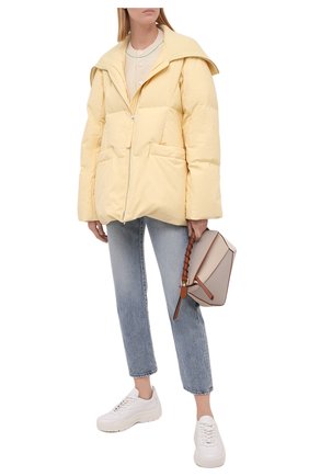 Женский пуховик JIL SANDER желтого цвета по цене 208000 руб., арт. JSPT440097-WT245400A | Фото 2 Женский пуховик JIL SANDER желтого цвета, арт. JSPT440097-WT245400A | Фото 2 (Рукава: Длинные; Материал внешний: Хлопок; Материал подклада: Хлопок; Длина (верхняя одежда): До середины бедра; Материал утеплителя: Пух и перо; Стили: Минимализм; Кросс-КТ: Пуховик)