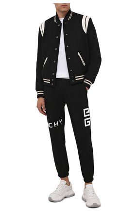 Мужские хлопковые джоггеры GIVENCHY черного цвета по цене 79950 руб., арт. BM50WB3Y6U | Фото 2 Мужские хлопковые джоггеры GIVENCHY черного цвета, арт. BM50WB3Y6U | Фото 2